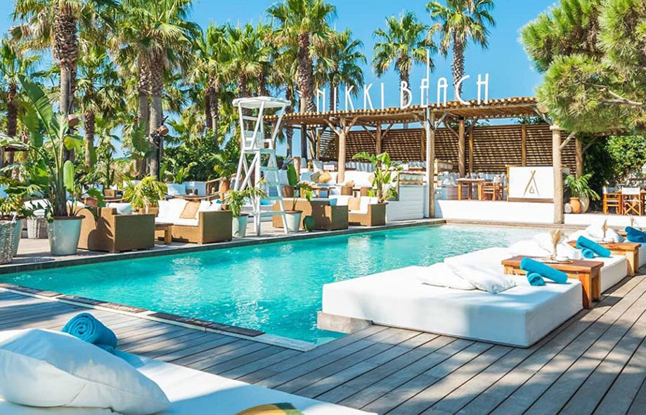 Live in the sunshine at these mesmerizing St Tropez beach clubs