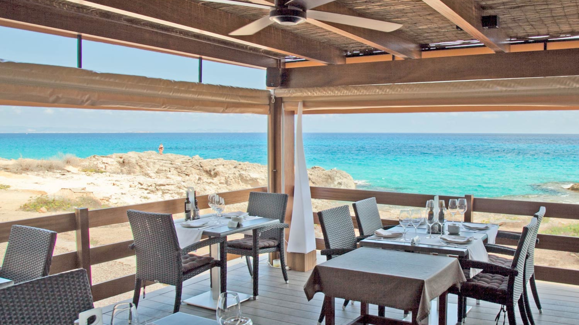 Visit the best restaurants in the Balearics during your yacht charter