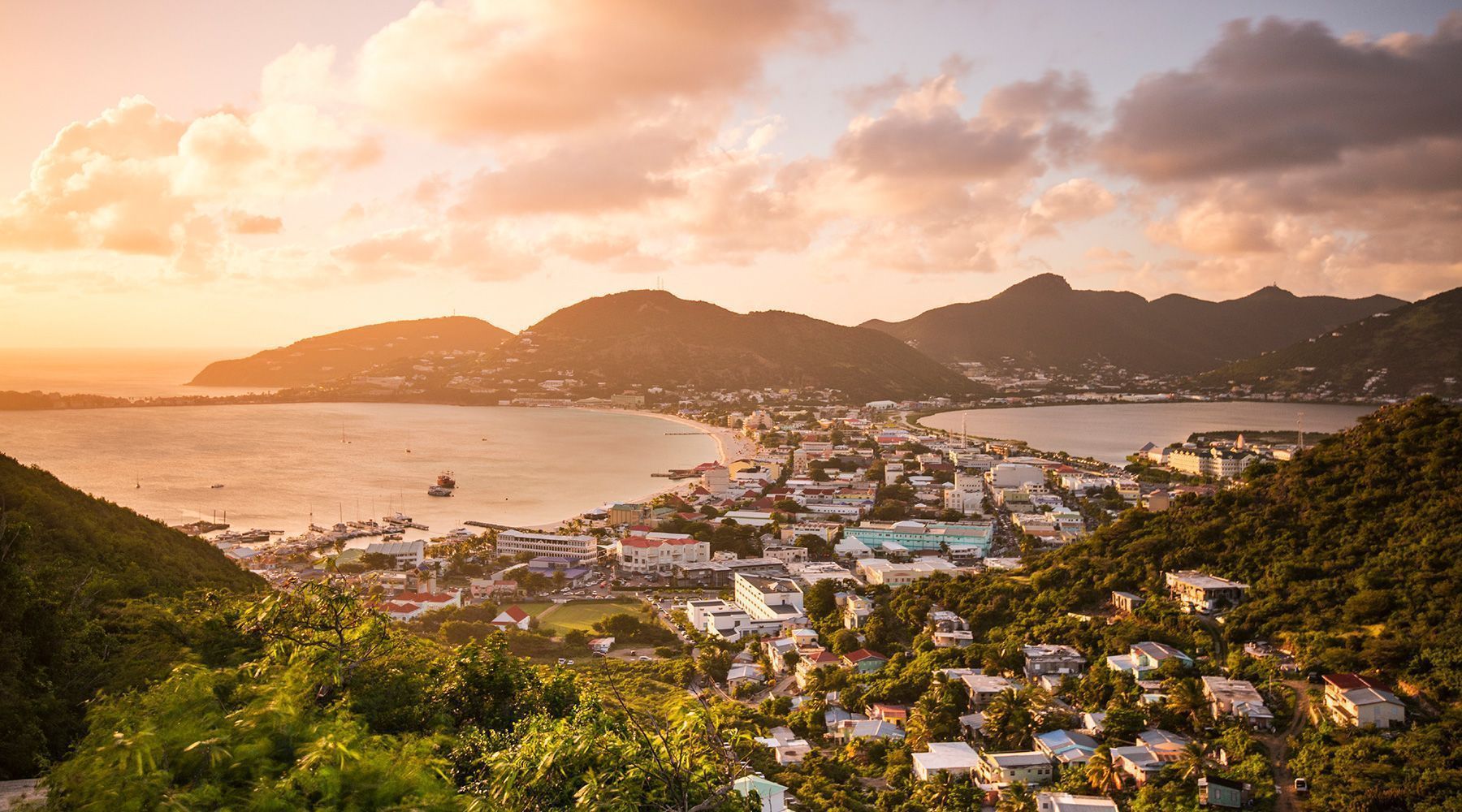 St. Maarten: Explore The Tropical Paradise