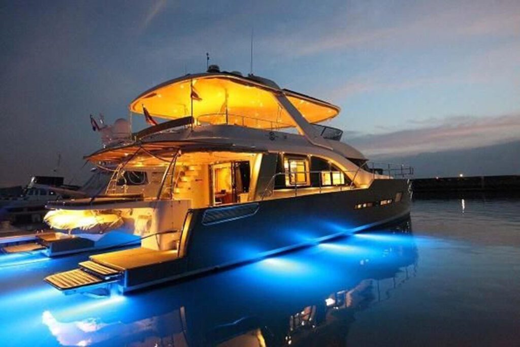 2021 HELIOTROPE NL 70 SOLAR ELECTRIC
