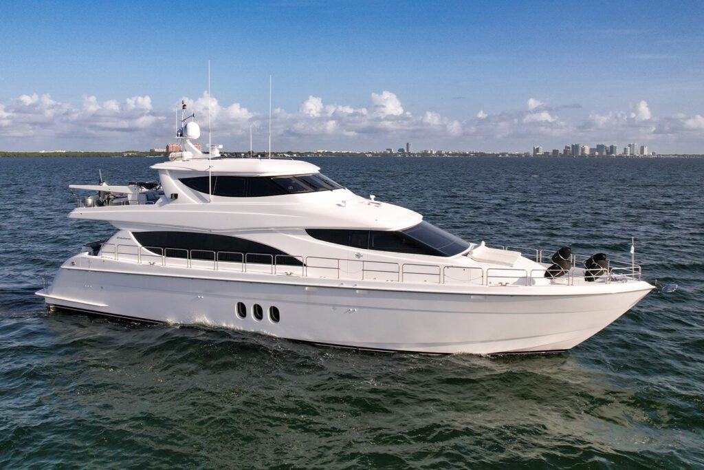 HATTERAS 80 MOTOR YACHT