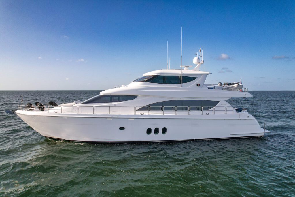 HATTERAS 80 MOTOR YACHT