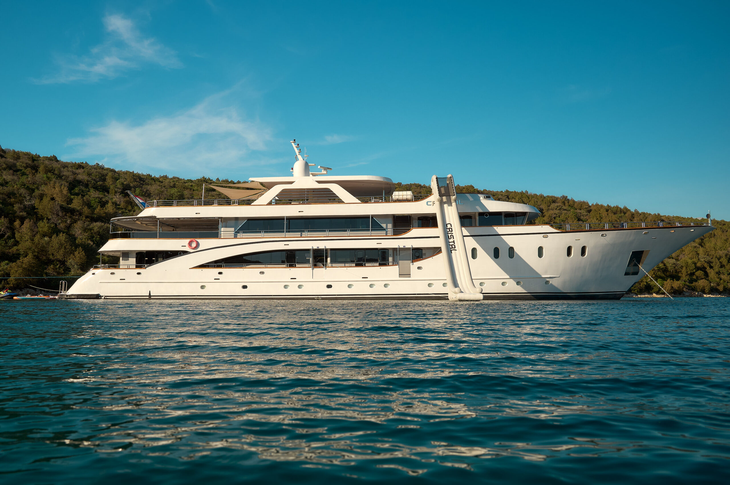 cristal-yacht-charter-croatia