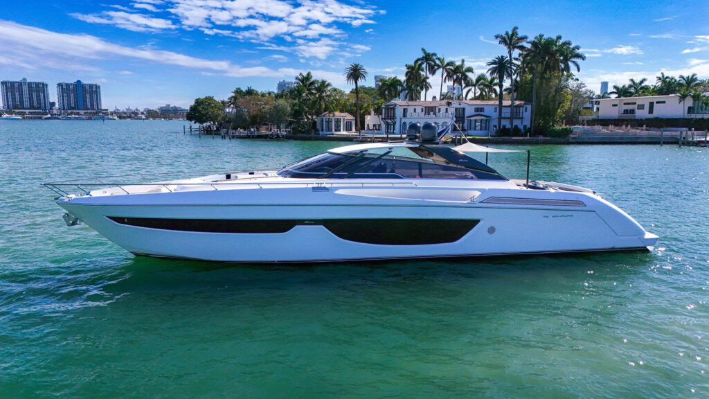 RIVA 76′ BAHAMAS