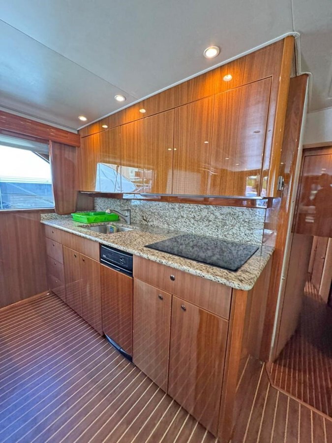 VIKING 68 CONVERTIBLE