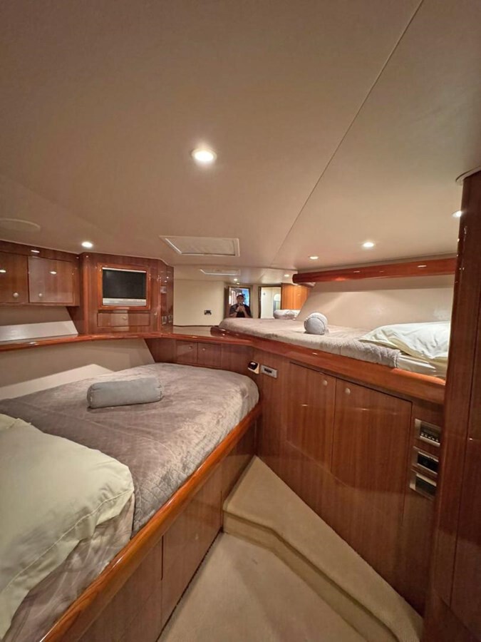 VIKING 68 CONVERTIBLE