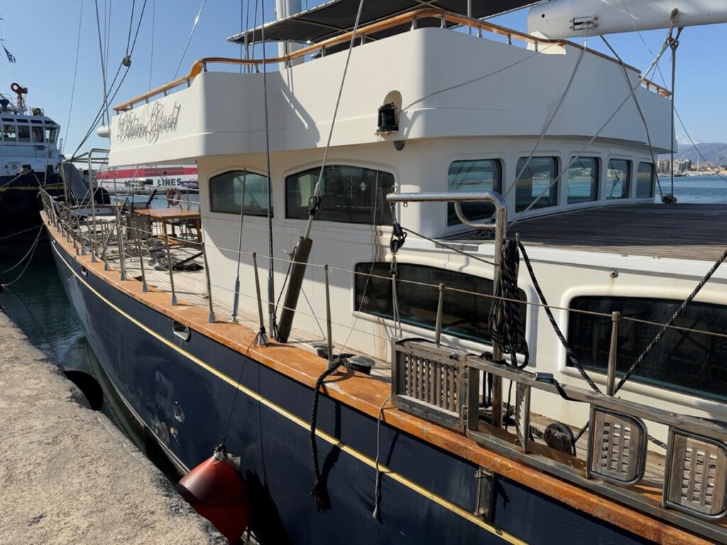 42 M MOTORSAILOR