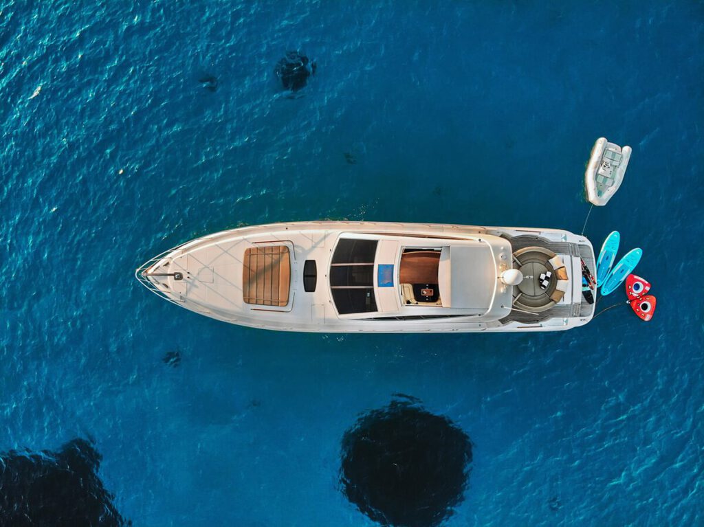 RIVA 72′