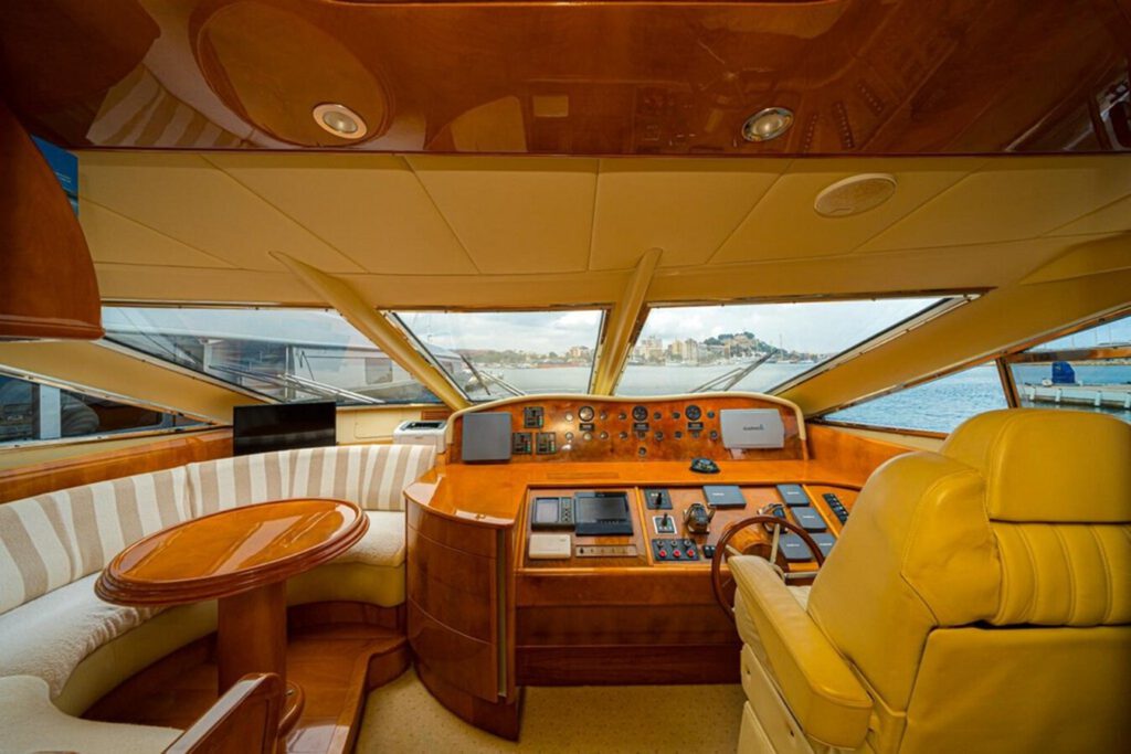 ASTONDOA 82 GLX