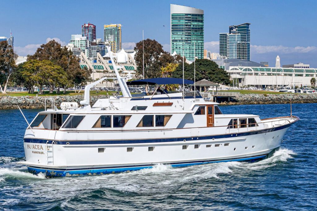 1984 BURGER RAISED PILOTHOUSE