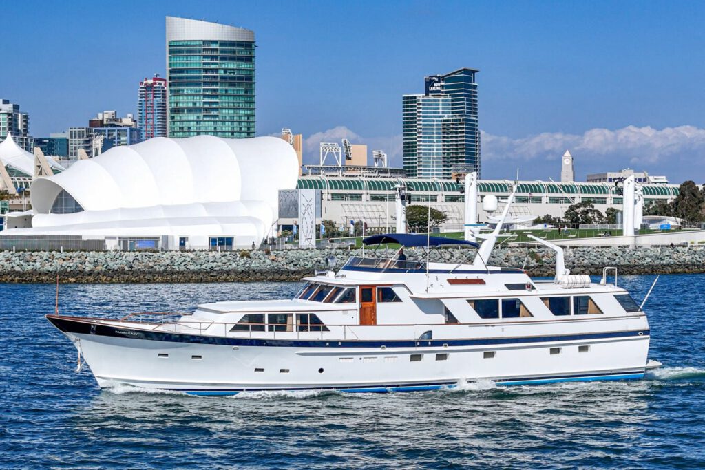 1984 BURGER RAISED PILOTHOUSE