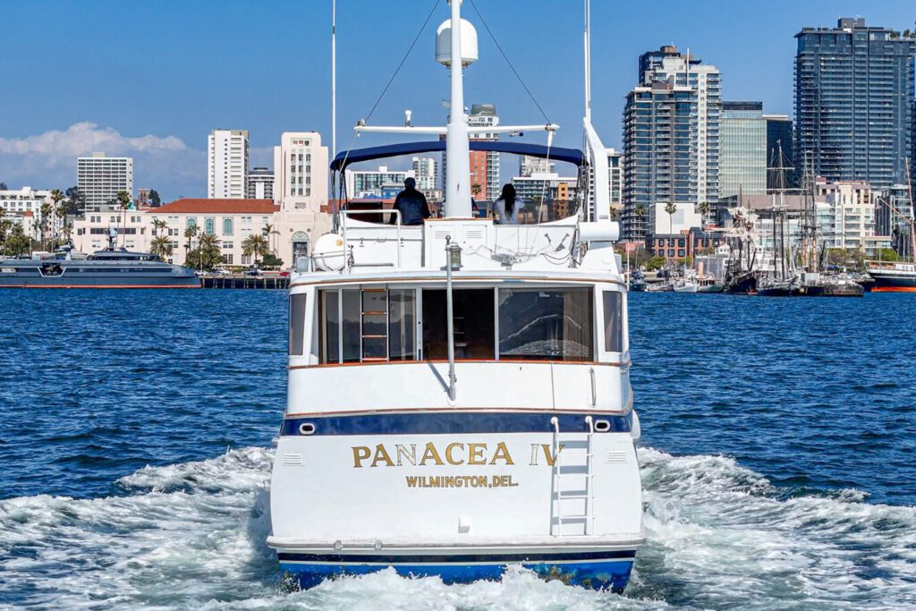 1984 BURGER RAISED PILOTHOUSE