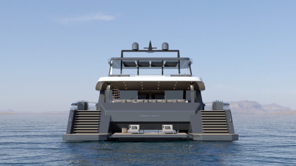 MOON YACHT 100