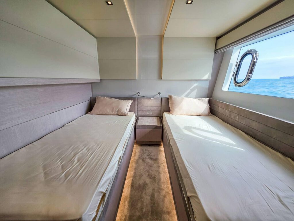CUSTOM LINE 108