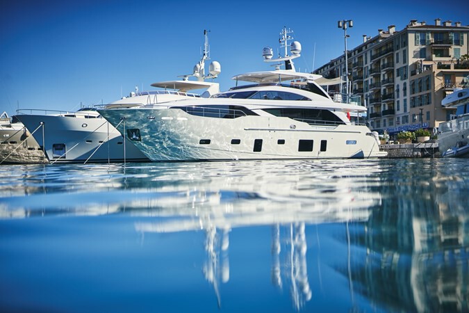 PRINCESS 30M – NADIRA