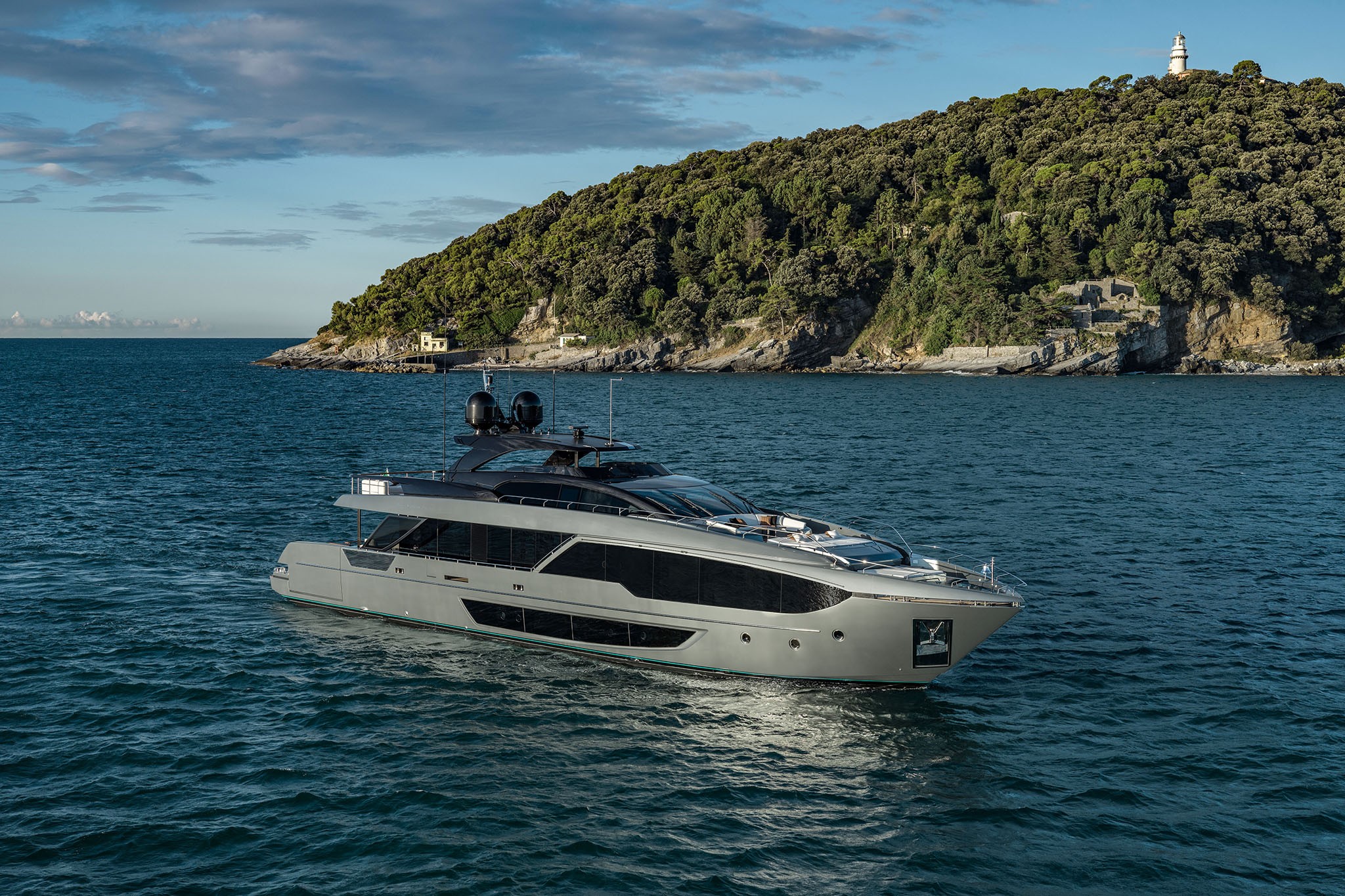112' DOLCEVITA SUPER RIVA YACHT