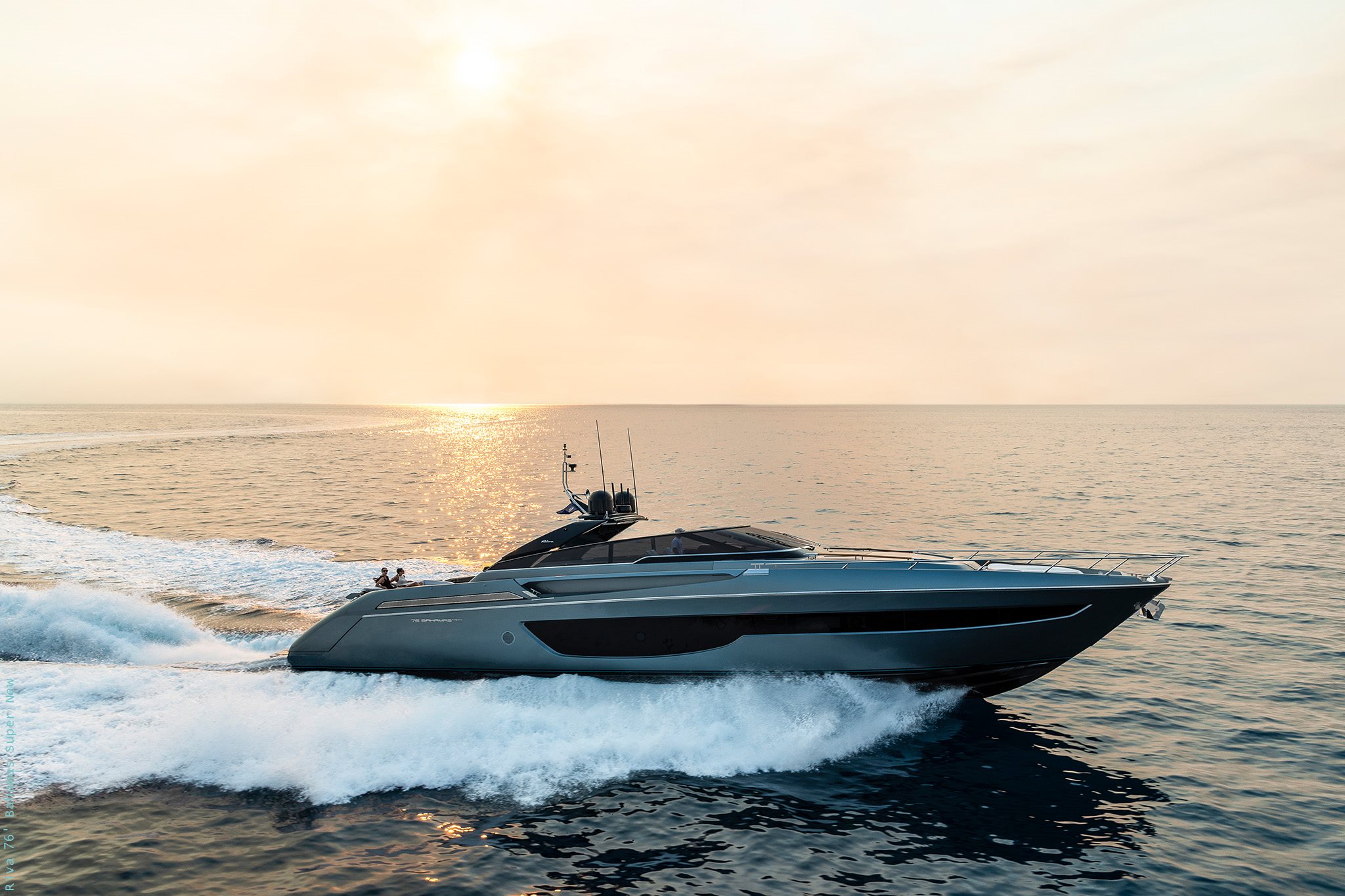 76' bahamas new riva yacht