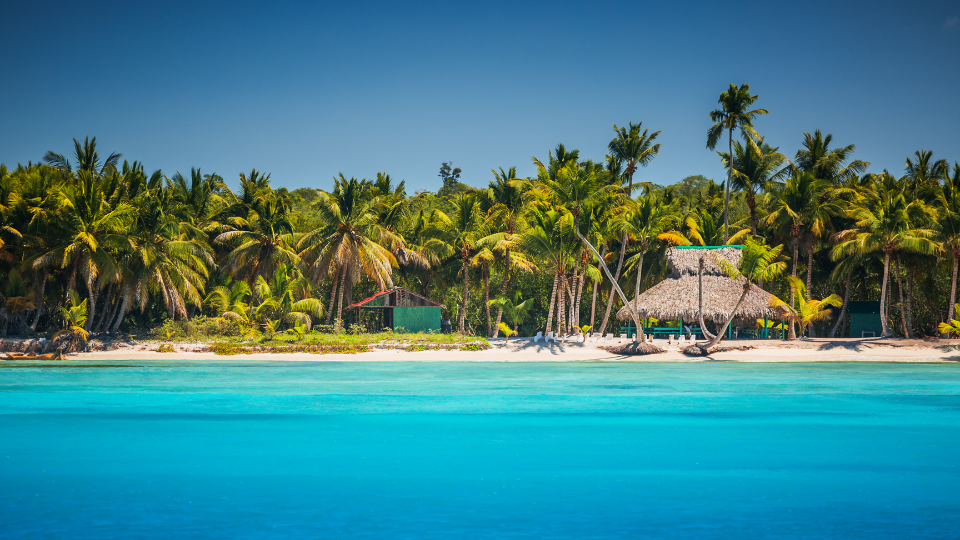 BVI in Winter: The Ultimate 7-Day Charter Guide (Routes, Moorings & Beach Clubs)