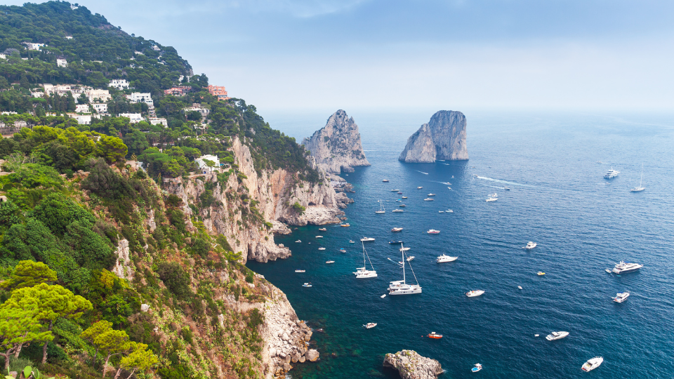 Luxury Yacht Charter in Mallorca: Exclusive Mediterranean Experience